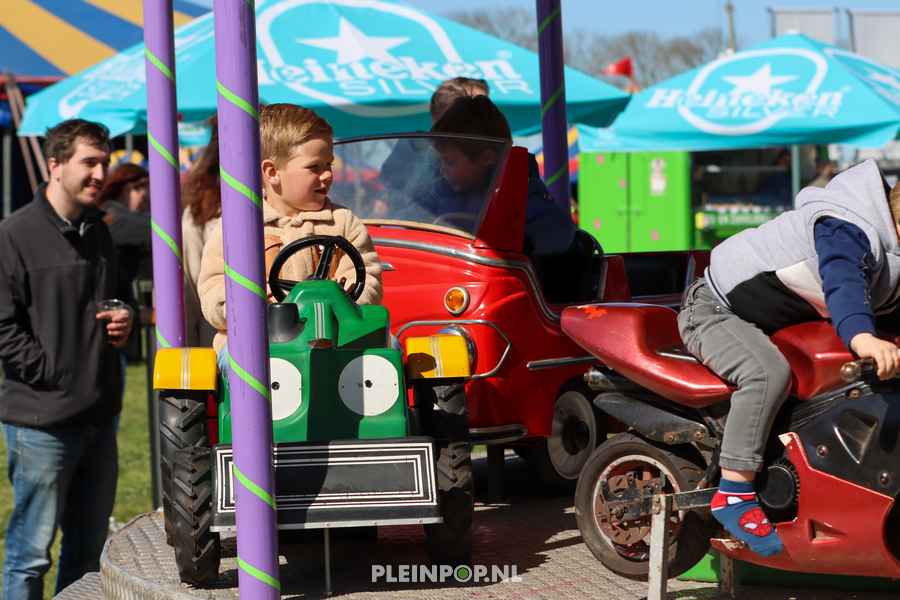 Sfeer Pleinpop Zondag (136)